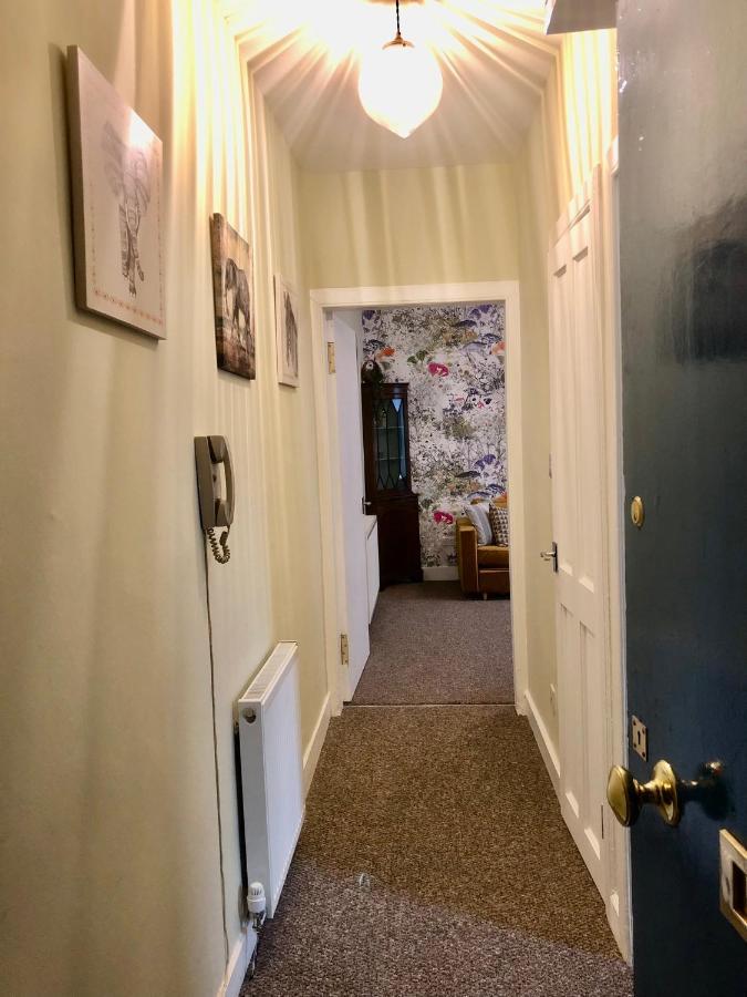 Cosy One Bedroom Flat In City Center エディンバラ エクステリア 写真